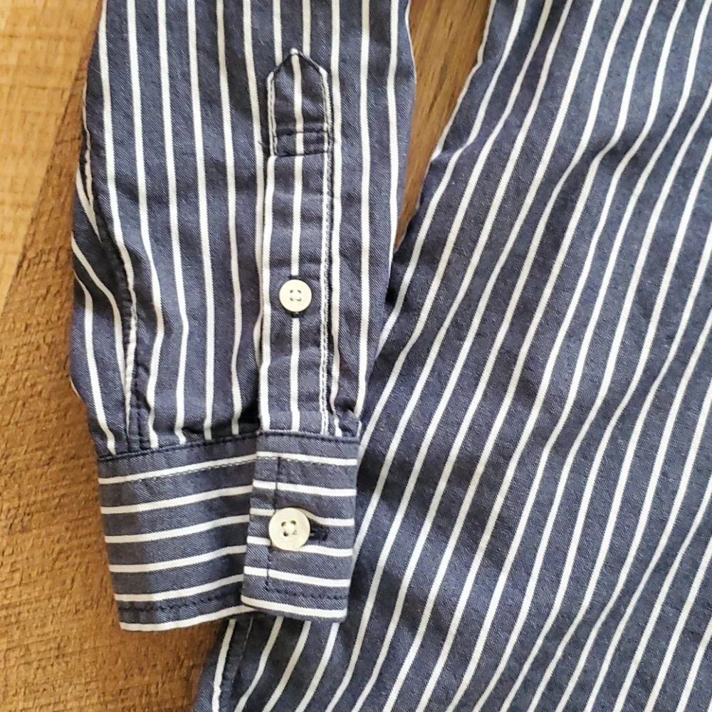 GAP blue white